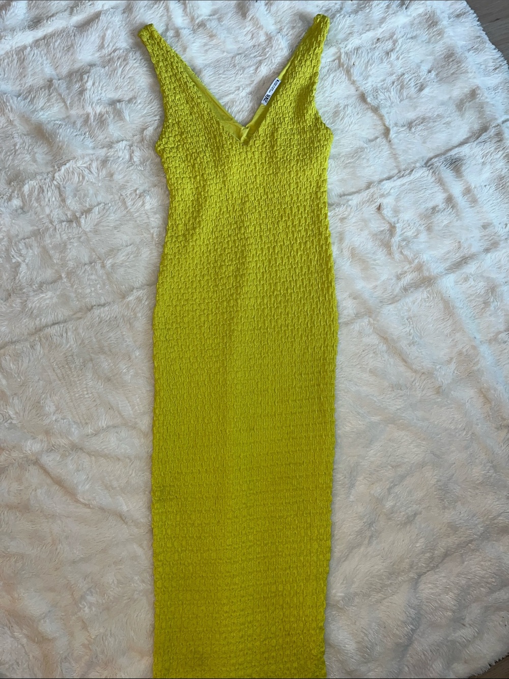 Zara Textured V-Neck Maxi Dress in Bright Lime